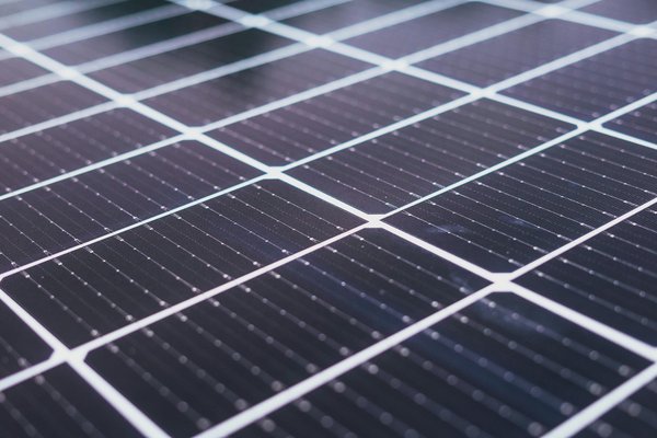 Panneau solaire photovoltaïque : comprendre, choisir et installer pour l'autoconsommation